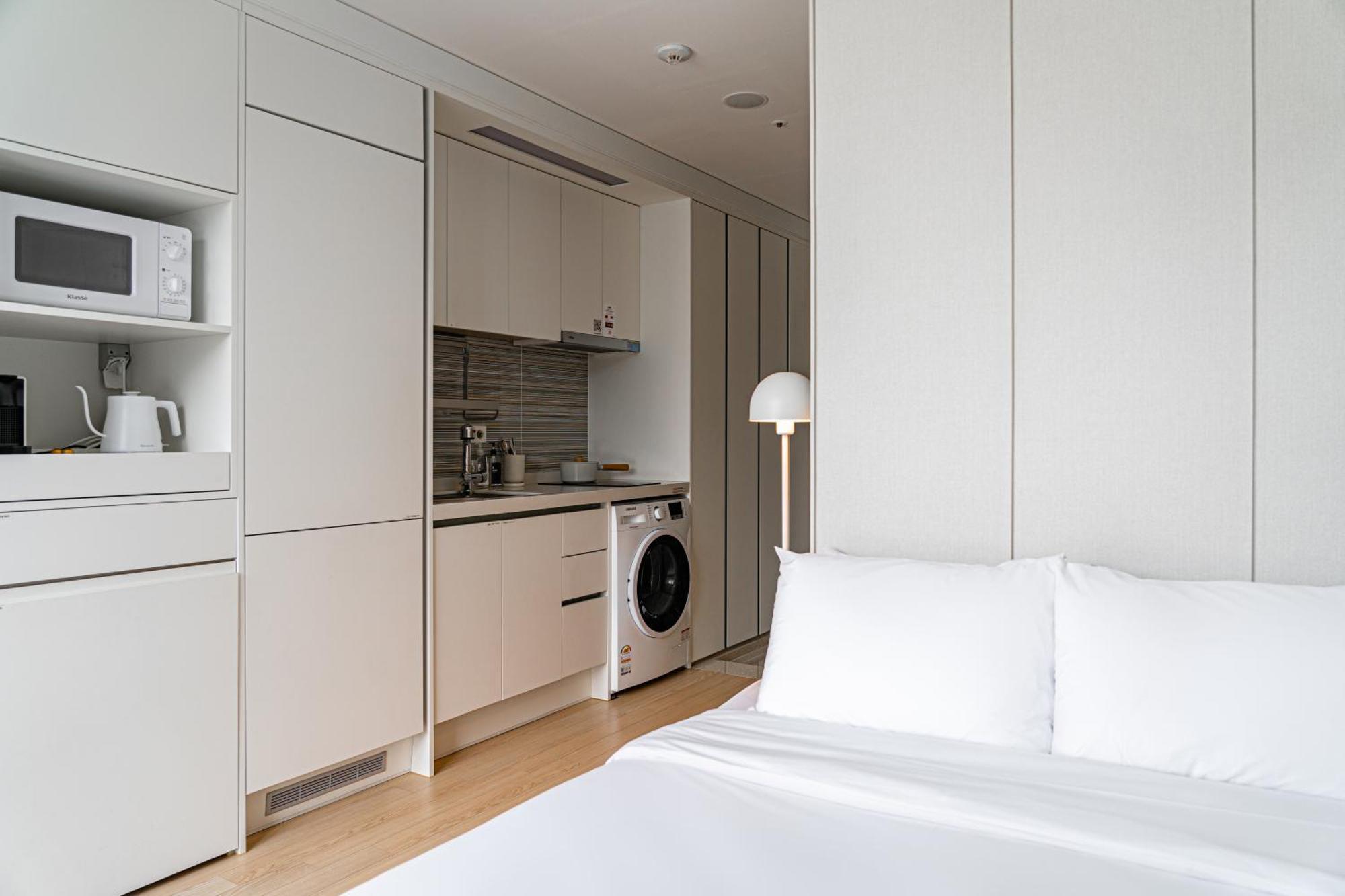 Urbanstay Myeongdong Сеул Екстериор снимка