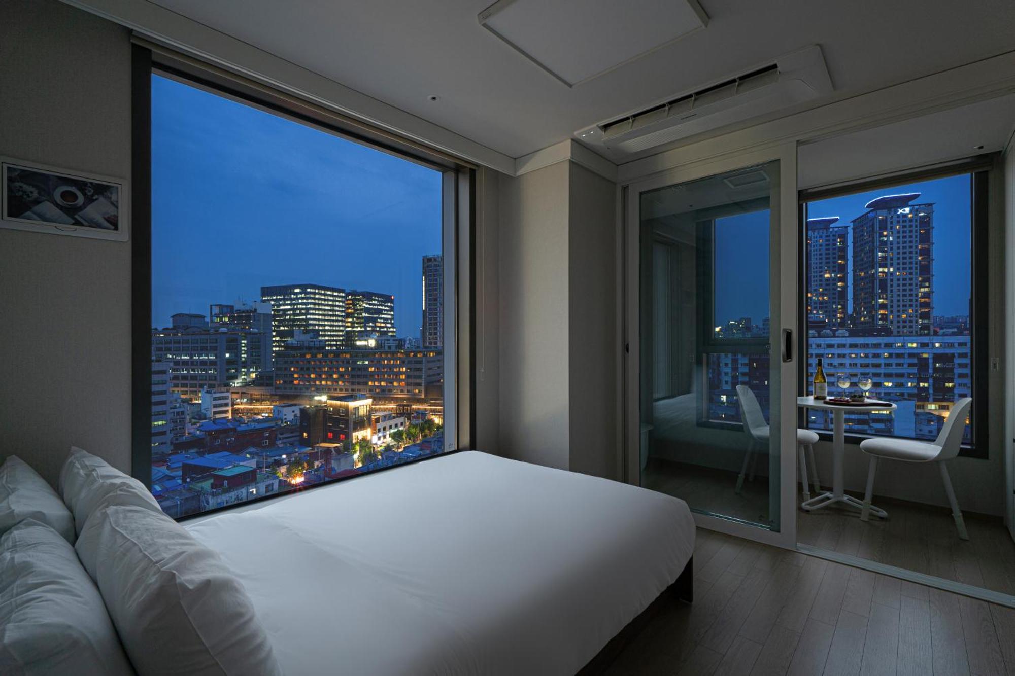 Urbanstay Myeongdong Сеул Екстериор снимка