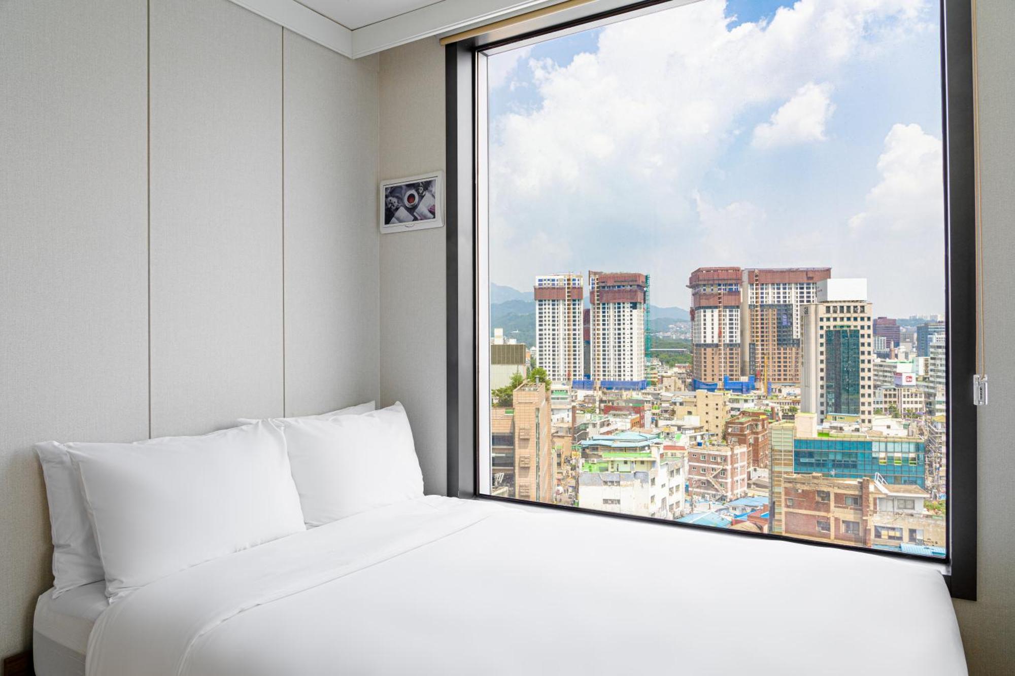 Urbanstay Myeongdong Сеул Екстериор снимка