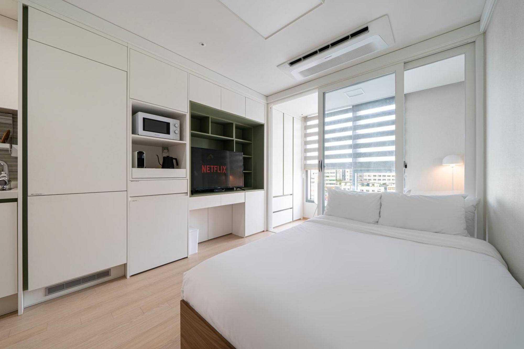 Urbanstay Myeongdong Сеул Екстериор снимка